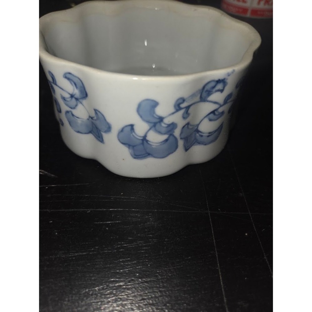 Vintage Blue and White Scalloped Porcelain Bowl Made in China Floral Design 5in